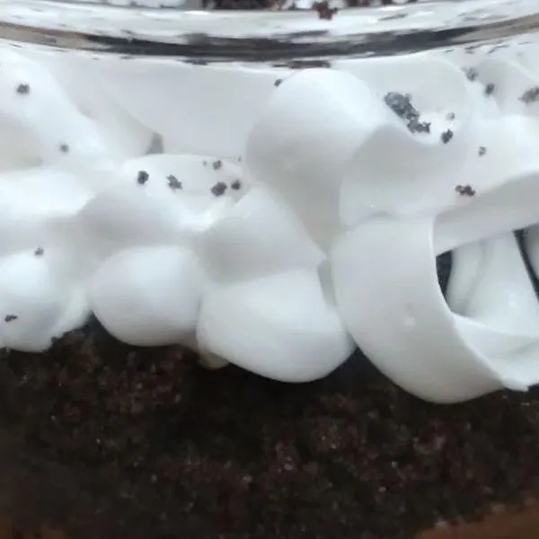 Vegetarian Nut-Free 3 colours Oreo dessert — American recipe