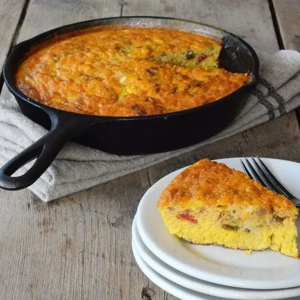 Vegetarian Gluten-Free Keto Huevos Rancheros Skillet Casserole — Mexican recipe