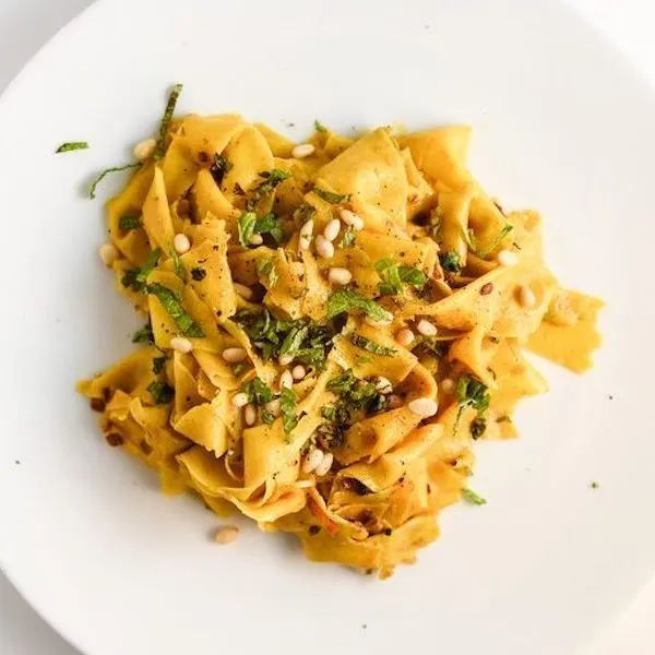 Vegetarian Dairy-Free Fresh Pasta: Saffron Tagliatelle — Italian recipe