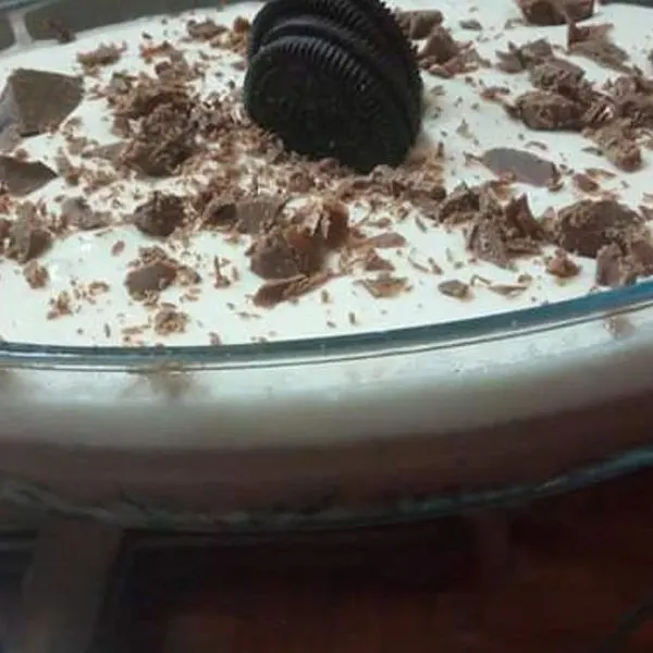 Vegetarian Nut-Free Oreo chocolate dessert — American recipe