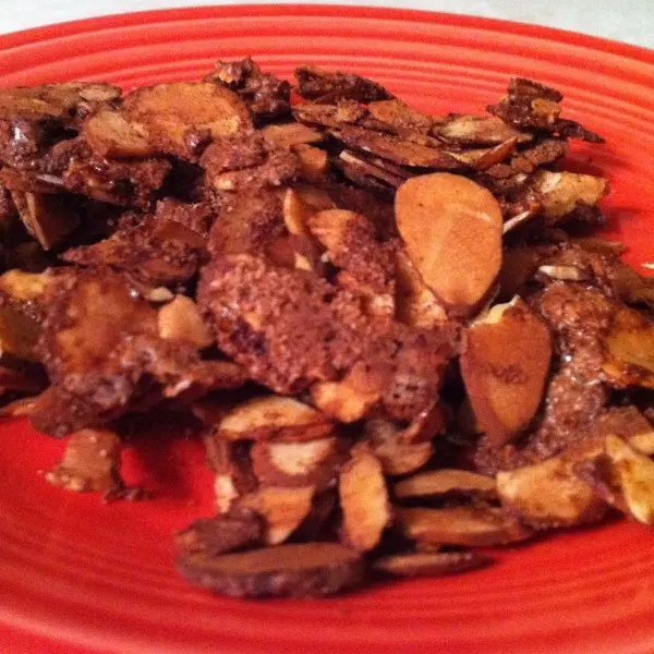 Vegetarian Gluten-Free Cinnamon-Cocoa Baked Almonds — American recipe