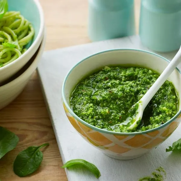 Vegetarian Gluten-Free Salad leaf pesto — Italian recipe
