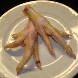 Gluten-Free Dairy-Free Chicken Feet Stock — Chinese recipe
