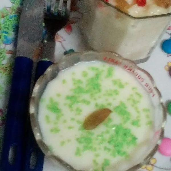 Vegetarian Nut-Free Yammy milk dessert — American recipe