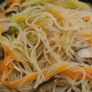 Dairy-Free Nut-Free Vegetarian bee hoon — American recipe
