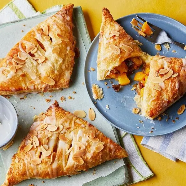 Vegetarian Nut-Free Air fryer peach turnovers — French recipe