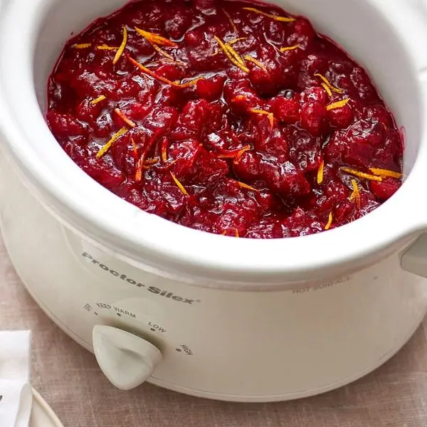 Vegan Vegetarian Slow Cooker Cranberry Sauce — American recipe