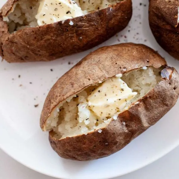 Vegetarian Gluten-Free Air Fryer Baked Potatoes — American recipe