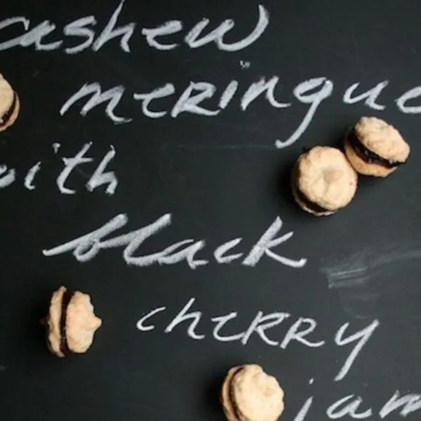 Vegetarian Gluten-Free Gluten-Free Cashew Meringues & Black Cherry Jam — French recipe