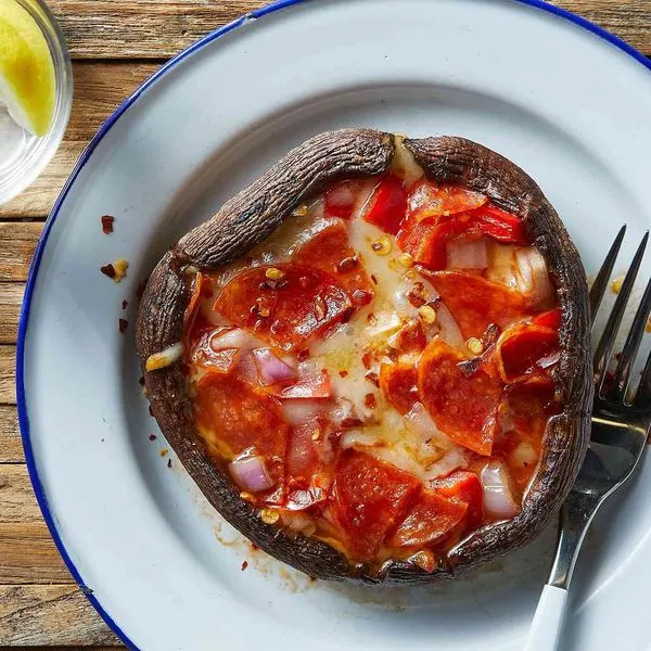 Nut-Free Shellfish-Free Pepperoni Pizza Portobello Mushrooms — Italian recipe