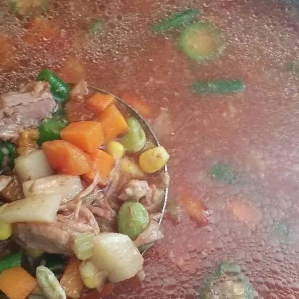 Gluten-Free Dairy-Free Crock pot Vegetable beef soup — American recipe