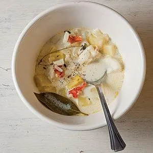 Gluten-Free Nut-Free Seafood Chowder — American recipe