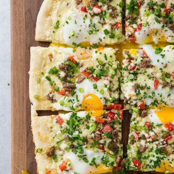 Nut-Free Shellfish-Free Sausage and Red Bell Pepper Breakfast Pizza — Italian recipe