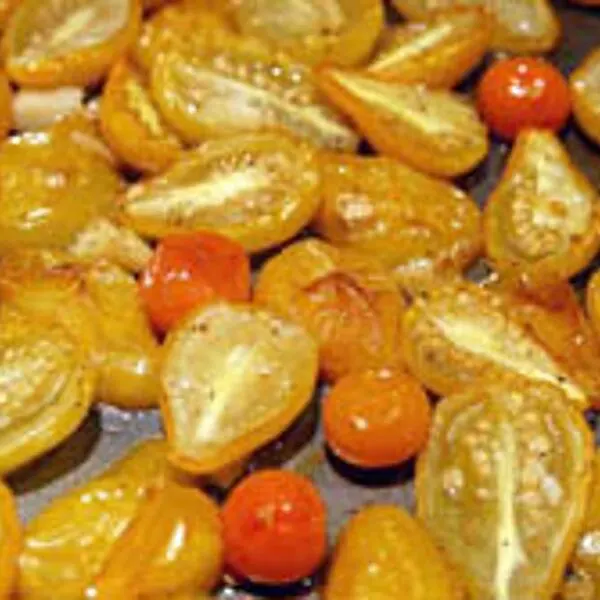 Vegetarian Nut-Free Dinner Tonight: Roasted Tomato Sauce For Pasta — Italian recipe