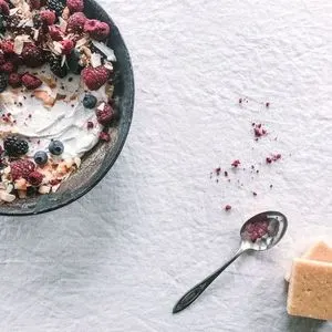 Nut-Free Shellfish-Free Berry Labneh Dessert — Mediterranean recipe