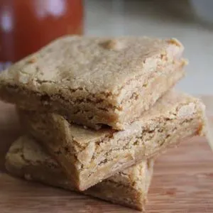 Vegetarian Gluten-Free Gluten-Free Tuesday: Maple Blondies Recipe — American recipe