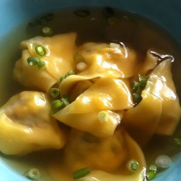 Dairy-Free Nut-Free Prawn Wonton Soup — Chinese recipe