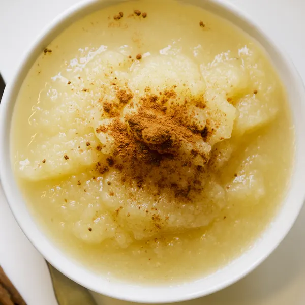 Vegan Vegetarian Slow Cooker Applesauce — Central europe recipe