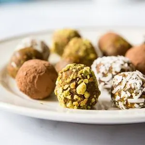 Vegetarian Gluten-Free Low-Carb Date and Pistachio Bites Recipe — South american recipe