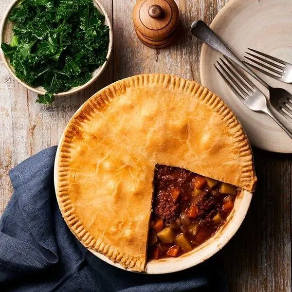 Nut-Free Shellfish-Free Corned beef pie — American recipe