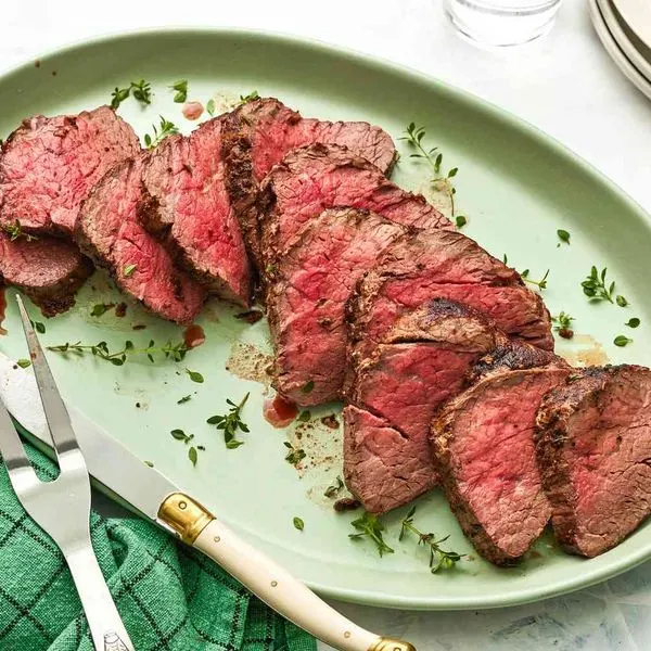 Gluten-Free Dairy-Free Oven-Roasted Fillet of Beef — American recipe