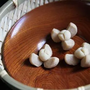 Vegan Vegetarian Thai Shortbread Cookies (Khanom Kleeb Lamduan) Recipe — South east asian recipe