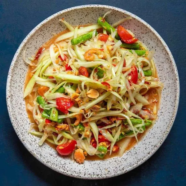 Gluten-Free Dairy-Free Som Tam Thai (Central Thai-Style Green Papaya Salad) — South east asian recipe