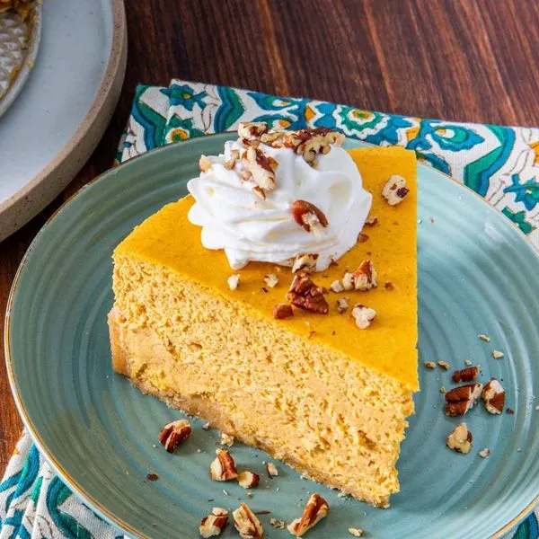 Vegetarian Gluten-Free Keto Pumpkin Cheesecake — American recipe