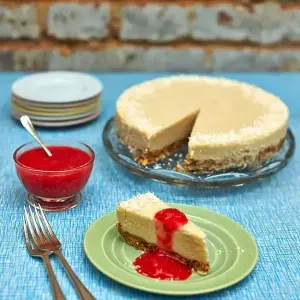 Vegetarian Gluten-Free Dairy-free coconut cheesecake — American recipe