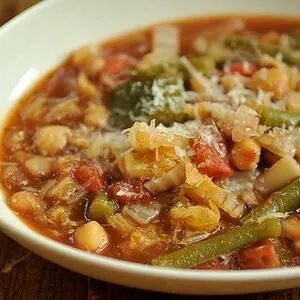 Vegetarian Nut-Free Minestrone Soup — American recipe