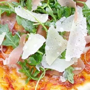 Vegan Vegetarian Grill Like an Italian with Colavita: Arugula and Prosciutto Pizza — Italian recipe