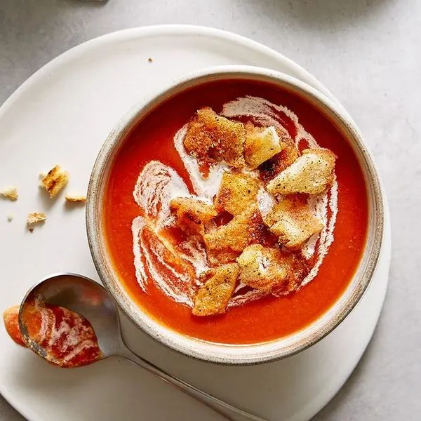 Vegetarian Nut-Free Slow cooker tomato soup — Mediterranean recipe