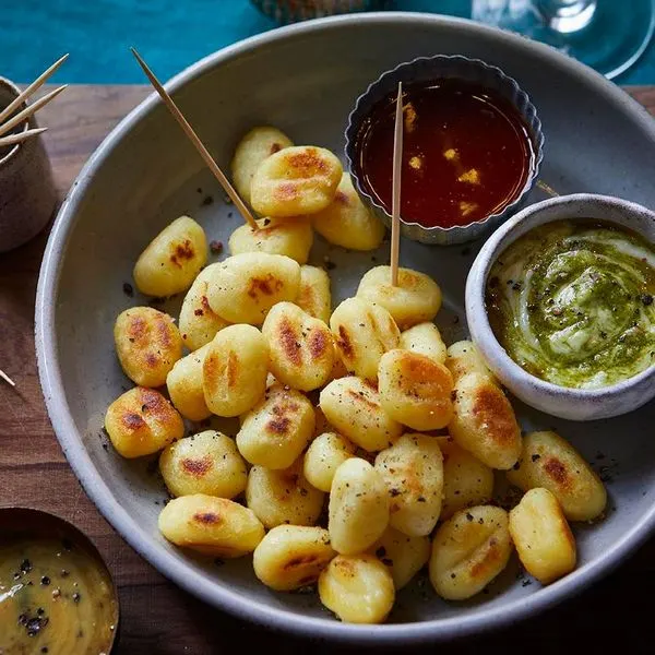 Vegetarian Nut-Free Air fryer gnocchi with pesto dip — Italian recipe