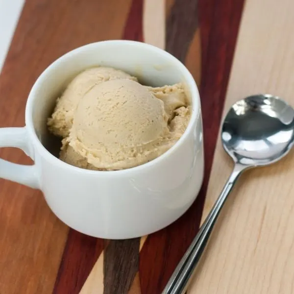 Vegetarian Gluten-Free Dairy-Free Coffee and Coconut Ice Cream — American recipe