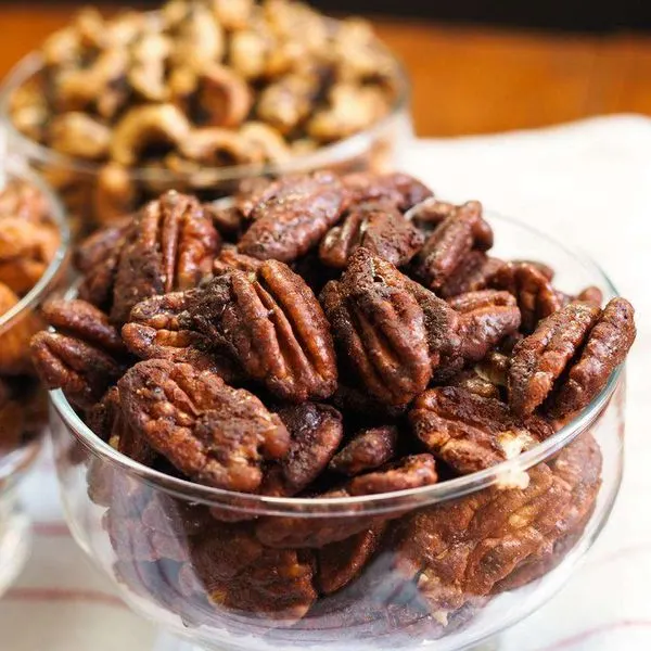 Vegetarian Gluten-Free Mexican-Spiced Chocolate Pecans Recipe — Mexican recipe