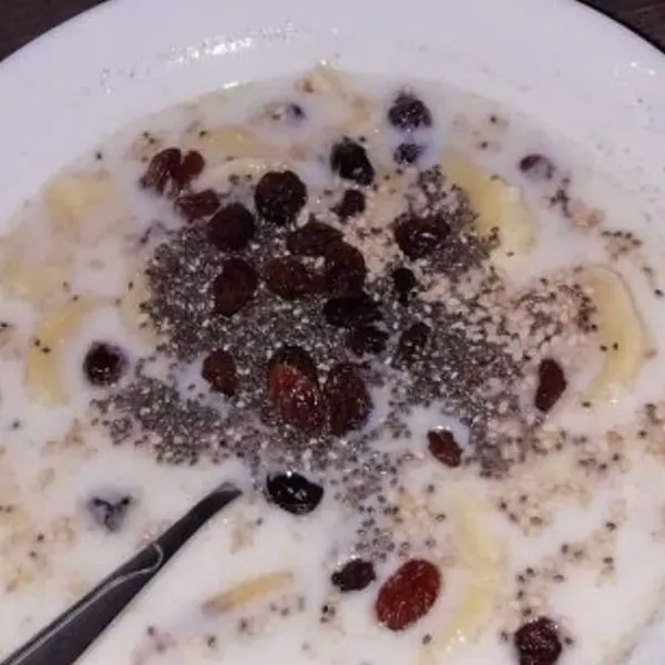 Vegetarian Gluten-Free Breakfast : Oatmeal — American recipe