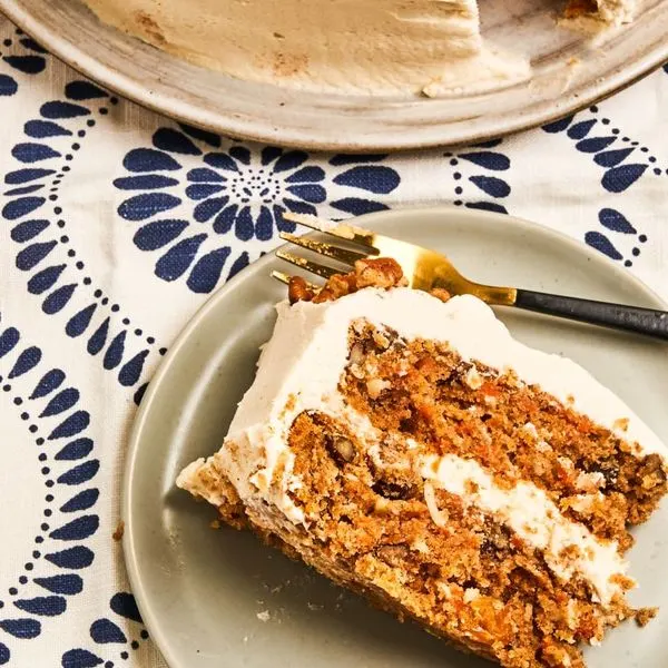 Vegetarian Nut-Free Vegan Carrot Cake — American recipe