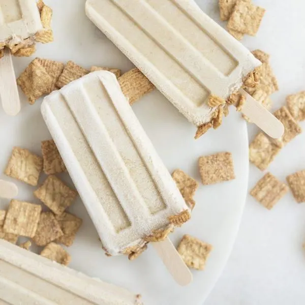 Vegetarian Nut-Free Breakfast for Dessert: Cereal Popsicles — American recipe