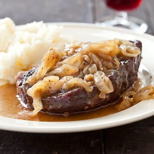 Dairy-Free Nut-Free Slow-Cooker Smothered Steak — American recipe
