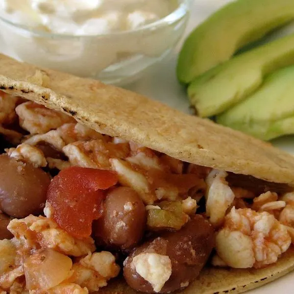 Vegetarian Gluten-Free Breakfast Burritos — Mexican recipe