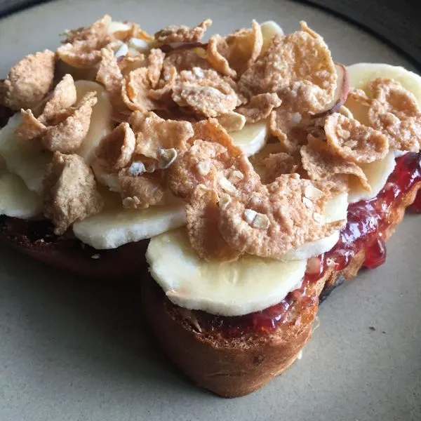 Vegetarian Dairy-Free Breakfast Crunch and Munch — American recipe
