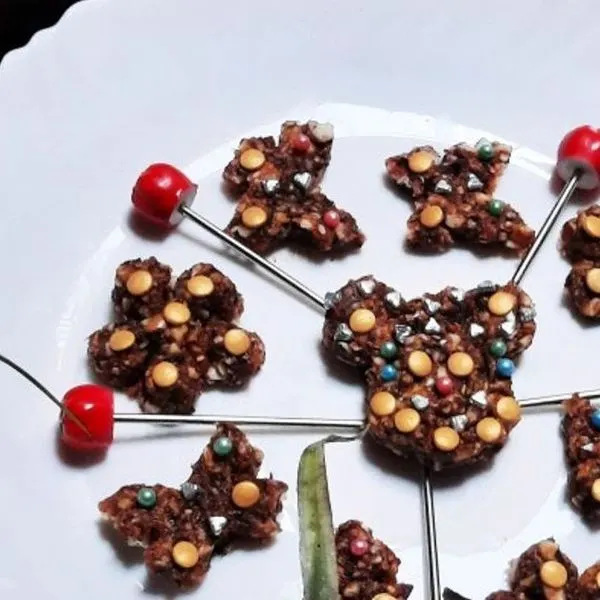 Vegetarian Nut-Free Dates dessert — French recipe