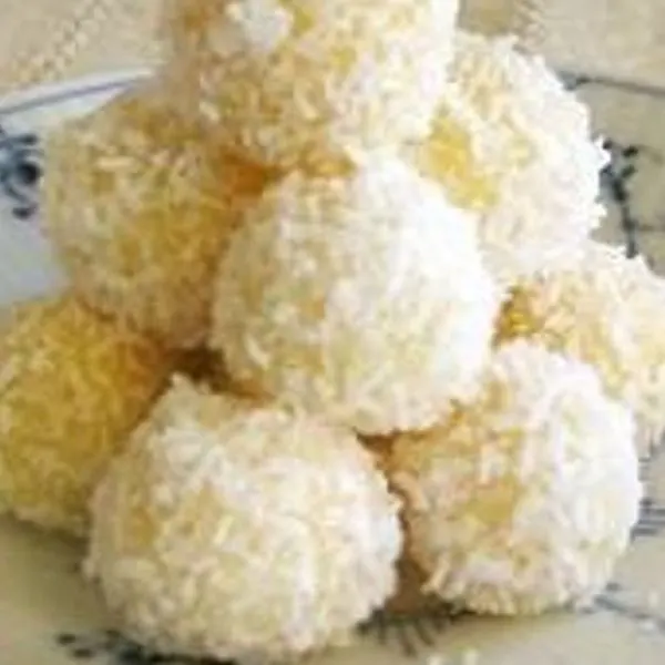 Vegetarian Gluten-Free Beijinho - Brazilian Dessert — South american recipe