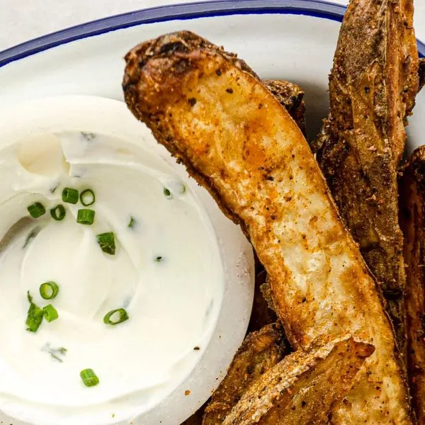 Vegetarian Gluten-Free Air Fryer Potato Wedges — American recipe