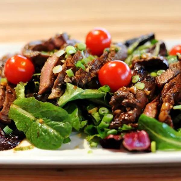 Dairy-Free Nut-Free Ginger Steak Salad — American recipe