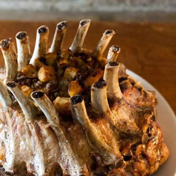 Gluten-Free Dairy-Free Pork Crown Roast — American recipe