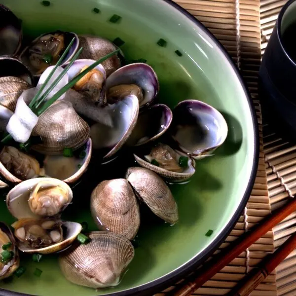 Dairy-Free Nut-Free Miso soup with Manila clams — Japanese recipe