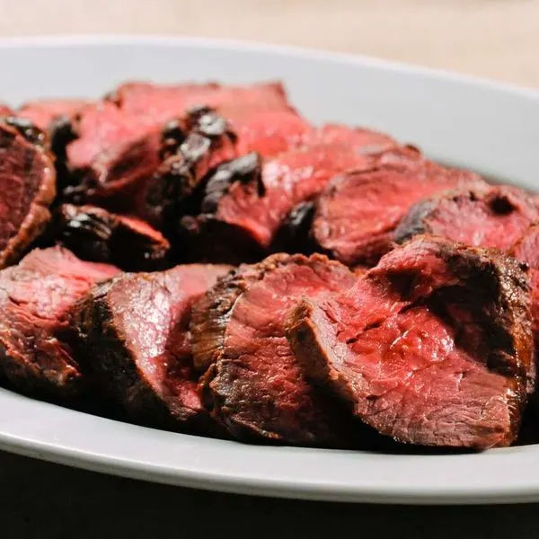 Gluten-Free Dairy-Free Peppercorn-Crusted Beef Tenderloin — American recipe