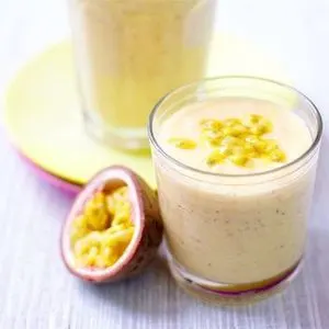 Vegetarian Gluten-Free Creamy mango & coconut smoothie — American recipe