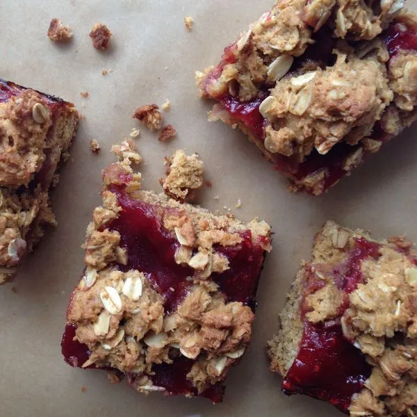 Vegetarian Nut-Free Gluten Free Raspberry Oatmeal Bars — American recipe